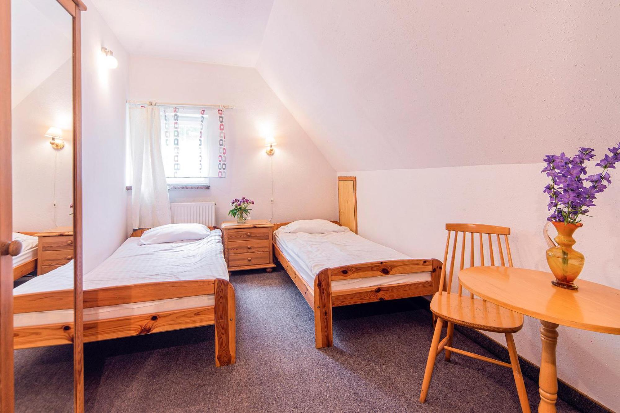 Hotel Krasnoludki Sosnówka Екстериор снимка